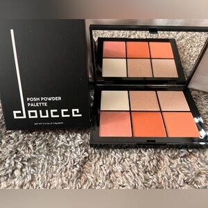 Doucce eyeshadow palette
